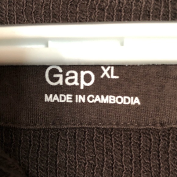 Gap Long Sleeve 1/4 Zip Pullover - Picture 2 of 6